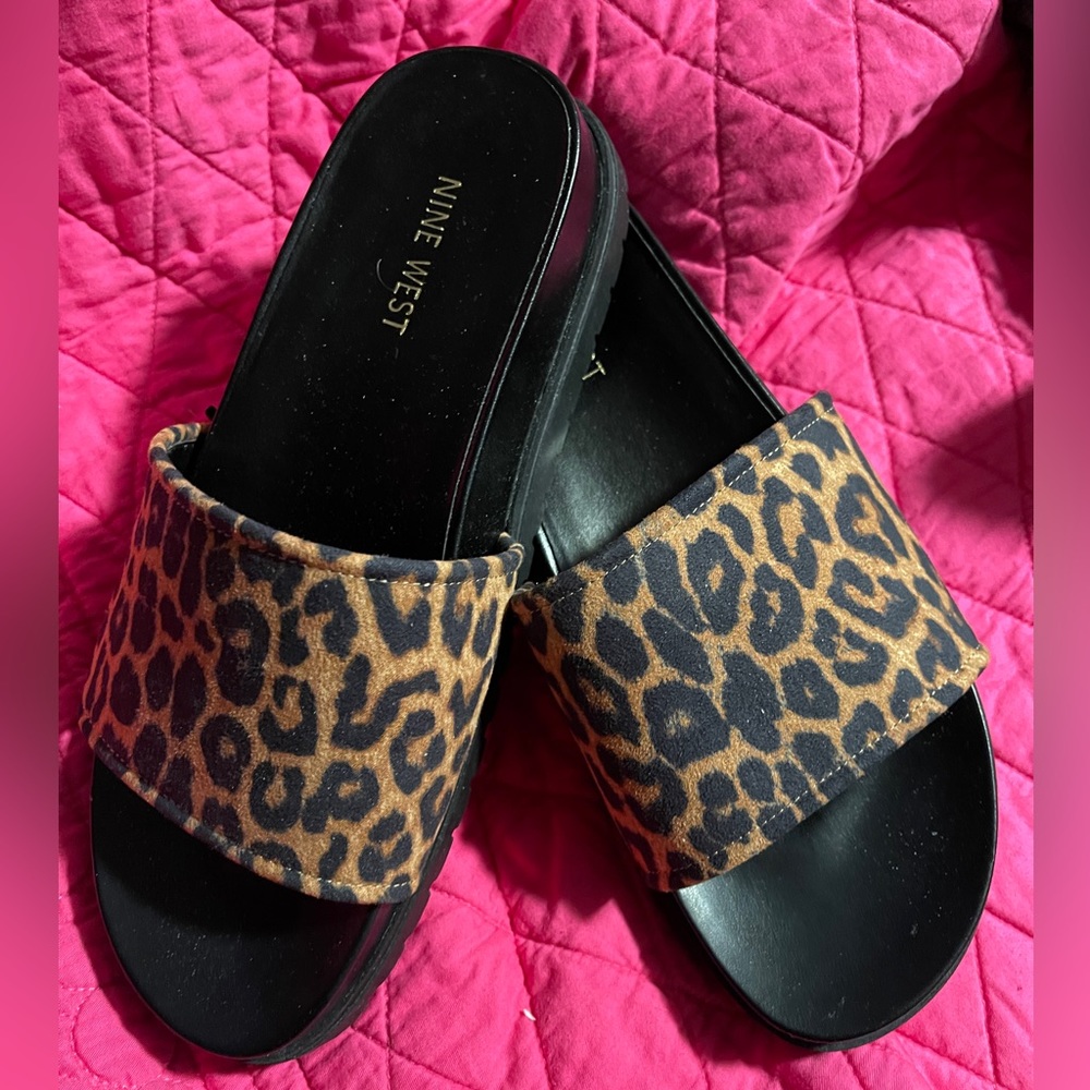 Nine West Sandals size 9 - new